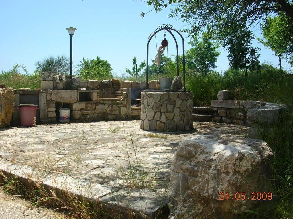 Casino Tonti Iarussi Villa Forli del Sannio ภายนอก รูปภาพ